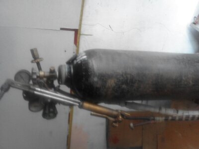 ขายถูก ถังลม6คิวพร้อมชุดตัดแก๊ส haris