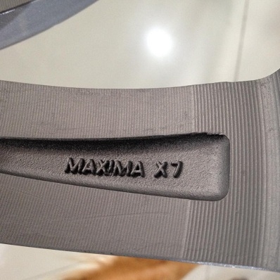 ----------ขายแล้ว---------แม็กซ์ 17 นิ้ว หน้าเงา ----------ขายแล้ว---------แม็กซ์ 17 นิ้ว หน้าเงา