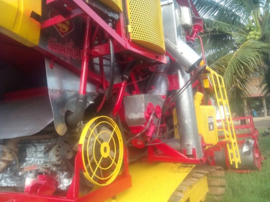 ขายรถเกี่ยวข้าว ขายรถเกี่ยวข้าว