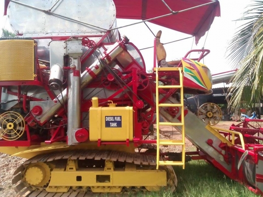 ขายรถเกี่ยวข้าว ขายรถเกี่ยวข้าว