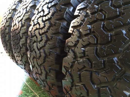 ยาง bf all 265/75/16 ปี 13 ติดหนวด