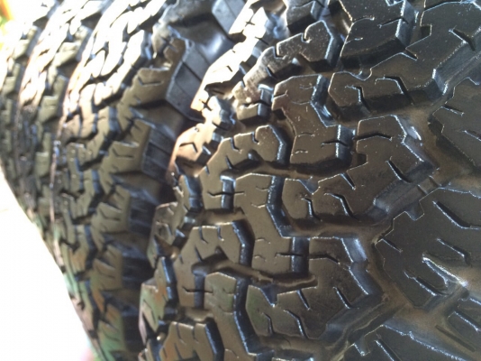 ยาง bf all 265/75/16 ปี 13 ติดหนวด