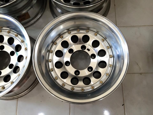 ขายล้อหยดน้ำ BERG-D 2 ชิ้นแท้ 15x8.5 ลบ33 6รูกระบะ ออฟลึก ประมูลจากญี่ปุ่น ขายล้อหยดน้ำ BERG-D 2 ชิ้นแท้ 15x8.5 ลบ33 6รูกระบะ ออฟลึก ประมูลจากญี่ปุ่น