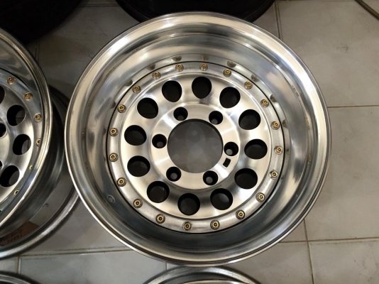 ขายล้อหยดน้ำ BERG-D 2 ชิ้นแท้ 15x8.5 ลบ33 6รูกระบะ ออฟลึก ประมูลจากญี่ปุ่น ขายล้อหยดน้ำ BERG-D 2 ชิ้นแท้ 15x8.5 ลบ33 6รูกระบะ ออฟลึก ประมูลจากญี่ปุ่น
