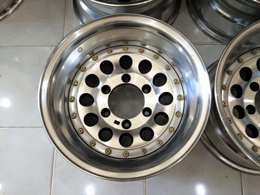 ขายล้อหยดน้ำ BERG-D 2 ชิ้นแท้ 15x8.5 ลบ33 6รูกระบะ ออฟลึก ประมูลจากญี่ปุ่น ขายล้อหยดน้ำ BERG-D 2 ชิ้นแท้ 15x8.5 ลบ33 6รูกระบะ ออฟลึก ประมูลจากญี่ปุ่น
