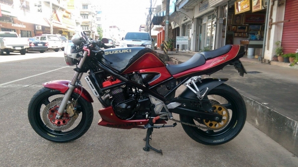 ขายคับ SUZUKI BANDIT VC400 ปี97ฝาแดง ทะเบียนพร้อมโอน ภาษีไม่ขาด สีสวย ท่อแต่ง อกล่าง ราคา 49500 บาท ส่งได้ทั่วไทยคับ สนใจติดต่อ 081-0578282 คับ ส่งได้ทั่วไทยคับ สนใจติดต่อ 081-0578282 FACEBOOK ชาญณรงค์ ป๊อป ชัยอมฤต ไอดีไลน์ POPBIGBIKESAKON คับ สนใจรถสวย ถ