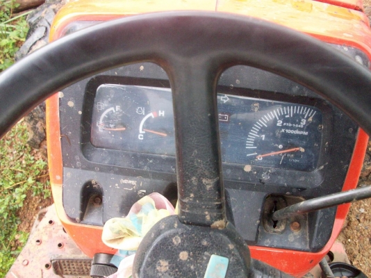 ขายคูโบต้า 3408 สภาพสวยพร้อมใช้งาน อุปกรณ์ 2 ชิ้น