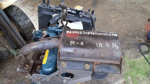 3 สูบ คูโบต้า D782 รหัสสินค้า R - 6