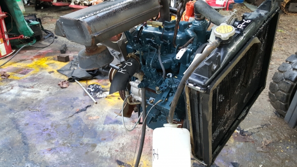 3 สูบ คูโบต้า D782 รหัสสินค้า R - 6