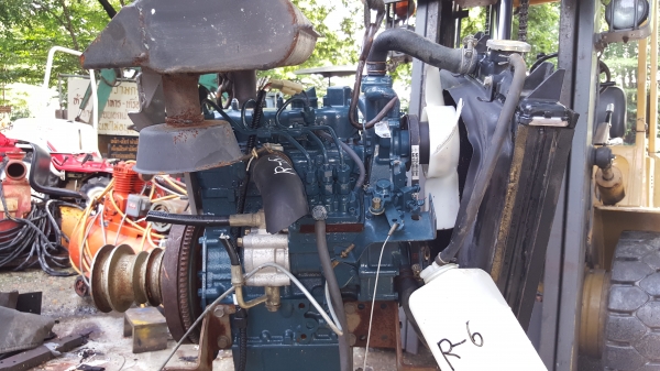 3 สูบ คูโบต้า D782 รหัสสินค้า R - 6