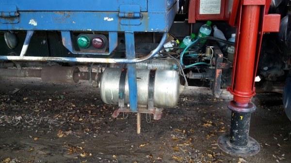 ขาย 6 ล้อ FTR 195 ติดเครน 3.3 ตัน