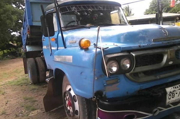 ขายดั้มหัวยาว เครื่อง165แรง เครื่องดี แคชซีสวย เฟืองท้ายใหญ่ สภาพสวยพร้อมใช้งาน เอกสารพร้อมโอน สนใจโทร 090-8588220คุณนะ 093-3258446คุณบิว หรือเข้าดูสินค้าอื่นๆได้ที่ www.truck.in.th/498 หรือเพจFacebook ณรงค์ ซื้อขายรถมือสอง (เว็บไซต์ส่วนตัว) หรือFacebook