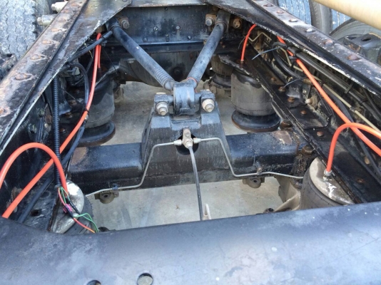 ขายดาว 10 ล้อ ติดเครน  4.5 ตัน ช่วงล่างถุงลม