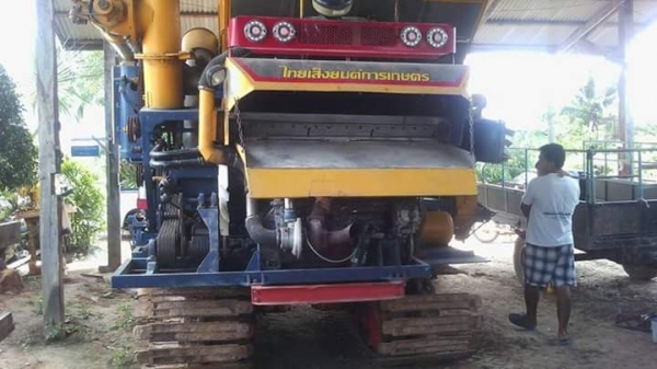 ขายรถเกี่ยวข้าว ไทยเส็ง อุ้ม2.5ตัน เครื่อง195แรง ตัวเดิน10 ปั้ม23ไดกิ้น สภาพพร้อมใช้งาน สนใจโทร 090-8588220คุณนะ 093-3258446คุณบิว หรือเข้าดูสินค้าอื่นๆได้ที่ www.truck.in.th/498 หรือเพจFacebook ณรงค์ ซื้อขายรถมือสอง (เว็บไซต์ส่วนตัว) หรือFacebook ตลาดรถม