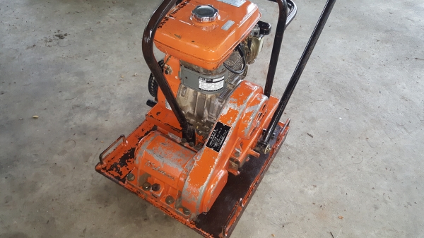 เครื่องตบดิน 50 x 50 MIKASA รหัสสินค้า R - 12