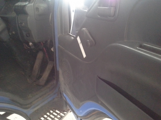 ขาย 6 ล้อดั้ม NPR130 แรง ห้างแท้ ปี46 เดิมบางสีเดิมไม่มีชน ต่อดั้มใหม่ เบรกทิฟฟี่ อุปกรณ์ครบภายในสอาด  สภาพพร้อมใช้งาน 100\%