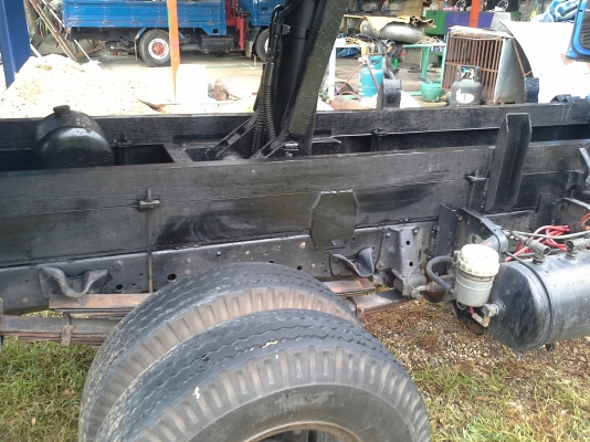 ขาย 6 ล้อดั้ม NPR130 แรง ห้างแท้ ปี46 เดิมบางสีเดิมไม่มีชน ต่อดั้มใหม่ เบรกทิฟฟี่ อุปกรณ์ครบภายในสอาด  สภาพพร้อมใช้งาน 100\%