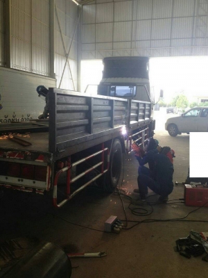 รับต่อกระบะ รถหกล้อ สิบล้อ หรืองานเหล็กทุกชนิด