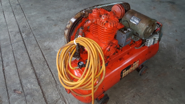 ปั้มลม 1 หัว 2 สูบ 2 แรง รหัสสินค้า R - 2