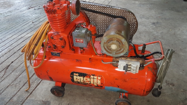 ปั้มลม 1 หัว 2 สูบ 2 แรง รหัสสินค้า R - 2