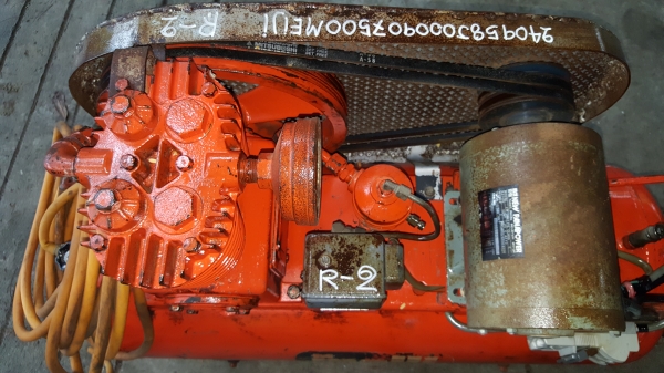 ปั้มลม 1 หัว 2 สูบ 2 แรง รหัสสินค้า R - 2