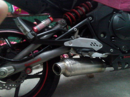 ขาย KAWASAKI ER6N 650cc ปี2009 ทะเบียนพร้อมโอน ขาย KAWASAKI ER6N 650cc ปี2009 ทะเบียนพร้อมโอน