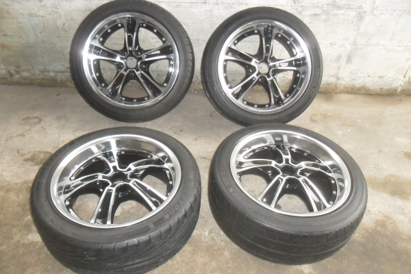 ล้อแม็ก 17นิ้ว 5รู114 พร้อมยาง สวยๆ 4 ล้อ ราคา 6900 บาท