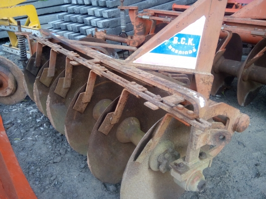 ขาย 180000 บาท พร้อมอุปกรณ์ 4 อย่าง ดันหน้า โรตารี่ ฝาน 6 ผานขุดมัน ขาย 180000 บาท พร้อมอุปกรณ์ 4 อย่าง ดันหน้า โรตารี่ ฝาน 6 ผานขุดมัน