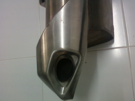 ขายท่อไอเสีย บิ๊กไบค์ er 6 n  ตามสภาพ ราคา 800 บาท