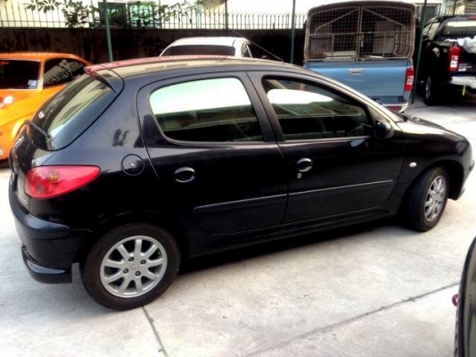 ขาย/แลก/เทิร์น (เงินสด) peugeot 206 5ประตูสวยๆ เกียร์ออโต้ ปี 2005 **179,000 ขาย/แลก/เทิร์น (เงินสด) peugeot 206 5ประตูสวยๆ เกียร์ออโต้ ปี 2005 **179,000