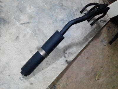 ขายท่อไอเสียทั้งยวง ของ SUZUKI 400 CC R3 ราคา 1000 บาท