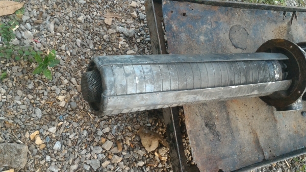 ปั๊มน้ําแบบสเตจหลายใบพัด ยี่ห้อ mitsubishi จากญี่ปุ่น ขนาด 3 แรงม้าดันขึ้นได้สูงถึง 190  ม.