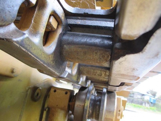 รถดันดิน Cat D5B-47X #00320UP 5158hrs 1978yr รถอยู่ญี่ปุ่น สนใจสั่งนำเข้าติดต่อ ใหม่ 061-4194022