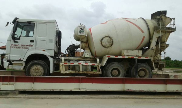 ขายรถโม่ ผสมคอนกรีตสำเร็จรูป No. 1-37