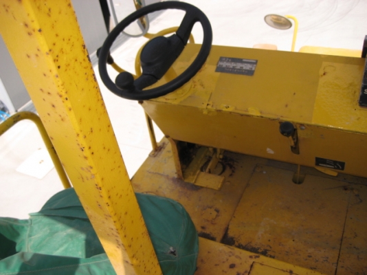 รถบดล้อเหล็กสามล้อ Sakai R2 #12294 1570hr 1991yr สนใจติดต่อ ใหม่ 061-4194022 รถบดล้อเหล็กสามล้อ Sakai R2 #12294 1570hr 1991yr สนใจติดต่อ ใหม่ 061-4194022