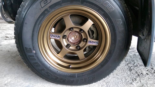 ล้อ TE 37 ขอบ 16 พร้อมยาง 245 70 16 ปี 14 สภาพ ป้ายแดง วิ่งไม่ถึง 5,000 โล 18,0000