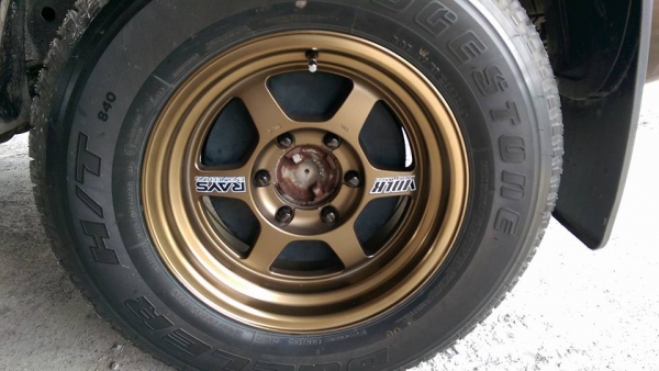 ล้อ TE 37 ขอบ 16 พร้อมยาง 245 70 16 ปี 14 สภาพ ป้ายแดง วิ่งไม่ถึง 5,000 โล 18,0000 ล้อ TE 37 ขอบ 16 พร้อมยาง 245 70 16 ปี 14 สภาพ ป้ายแดง วิ่งไม่ถึง 5,000 โล 18,0000