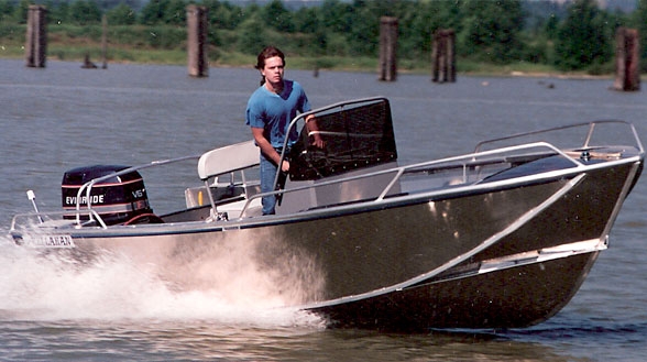 อยากซื้อเรืออลูมิเนี่ยม 15-17ฟุต ท้องVกาบสูง สภาพพร้อมใช้