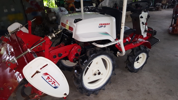 รถพรวนดิน นั่งขับ ขนาดเล็ก ขับ4 ล้อ 4 WD