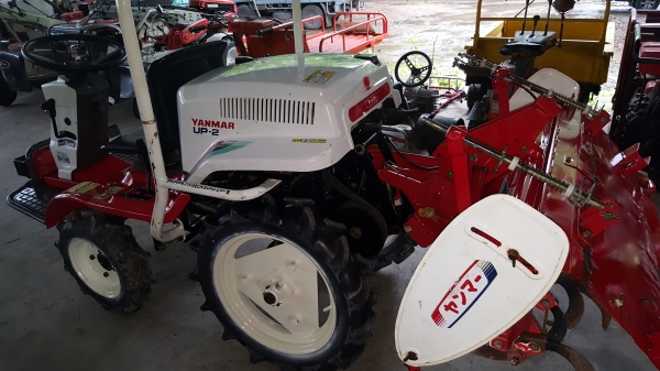 รถพรวนดิน นั่งขับ ขนาดเล็ก ขับ4 ล้อ 4 WD