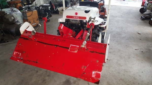 รถพรวนดิน นั่งขับ ขนาดเล็ก ขับ4 ล้อ 4 WD