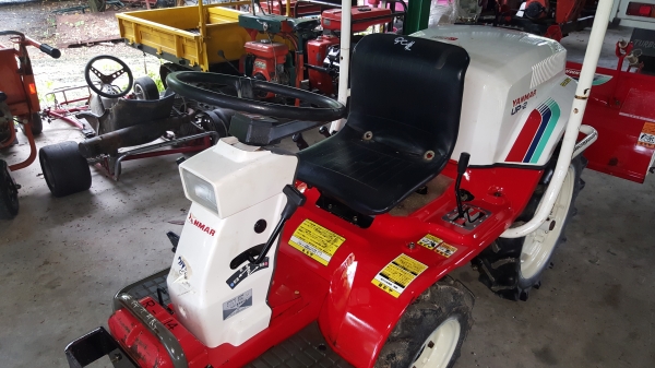 รถพรวนดิน นั่งขับ ขนาดเล็ก ขับ4 ล้อ 4 WD