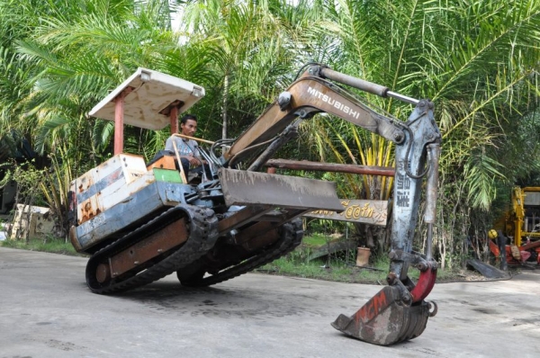 ลดกระหน่ำ!!ขายแบคโฮ MITSUBISHI ME20 เดิมจากญี่ปุ่น ทำงานสมบูรณ์ทุกระบบ รับรองไม่ผิดหวัง 139,000 เท่านั้น!!