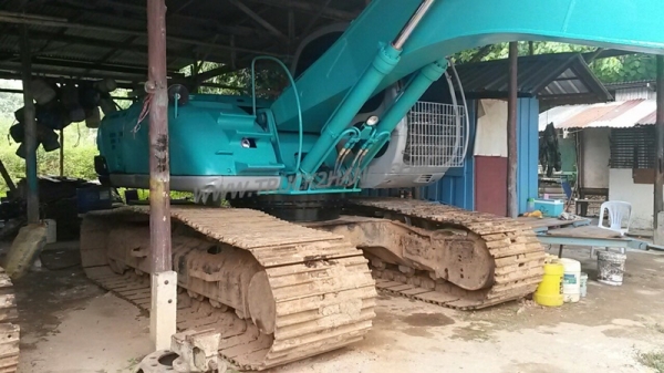 รถแบคโฮ KOBELCO SK200 MARK 5 รถแบคโฮ KOBELCO SK200 MARK 5