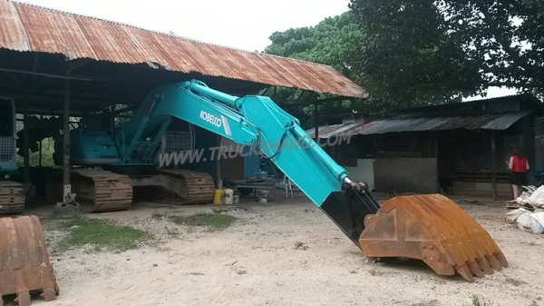 รถแบคโฮ KOBELCO SK200 MARK 5 รถแบคโฮ KOBELCO SK200 MARK 5