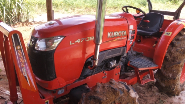 ขายรถไถคูโบต้าL4708 มีใบมีดผาลพรวนโรตารี่ตราช้างพร้อมใช้งานครับ