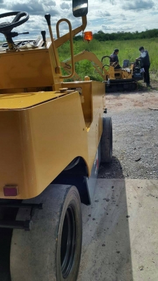 ขายครับ รถบด Sakai ts160 รุ่นใหม่ มีสเปรย์น้ำหน้า หลัง รถสวยมาก เก่าญี่ปุ่นแท้ๆ ขายครับ รถบด Sakai ts160 รุ่นใหม่ มีสเปรย์น้ำหน้า หลัง รถสวยมาก เก่าญี่ปุ่นแท้ๆ