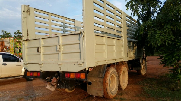 ขายสิบล้อ Hino FM 3 M 2เพลา ไม่ดรั้ม เครื่อง 240 แรง มีลำโพงลากลูก เอกสารพร้อม รถสวย 0811838154 ขายสิบล้อ Hino FM 3 M 2เพลา ไม่ดรั้ม เครื่อง 240 แรง มีลำโพงลากลูก เอกสารพร้อม รถสวย 0811838154