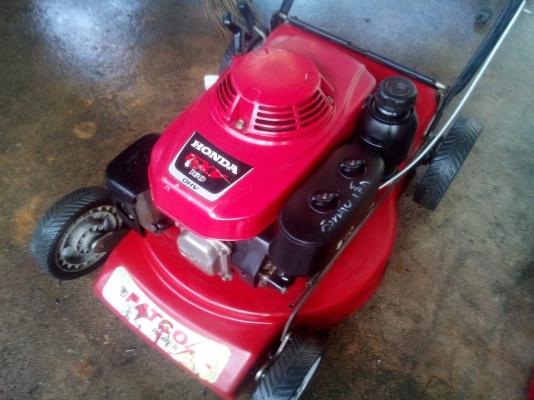 ขายรถตัดหญ้าHONDAเดินตาม มือสองสภาพสวยครับ