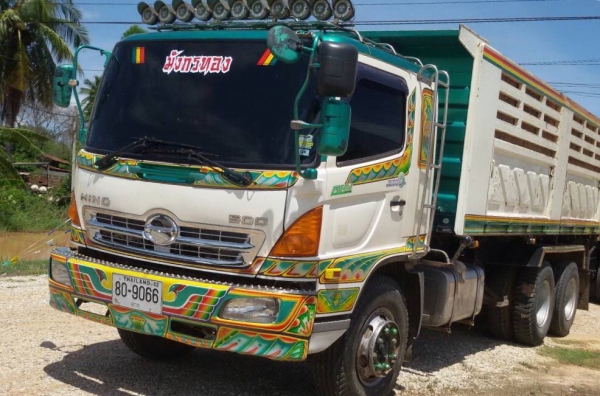 ขายครับ 251 ปี53 ดั้มสามมิตร ยางดีจัด